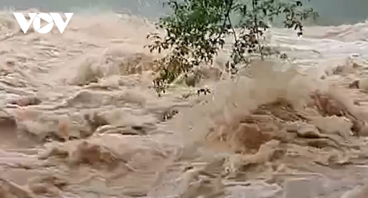 Cảnh báo lũ quét, sạt lở, sụt lún do mưa lũ tại Nghệ An